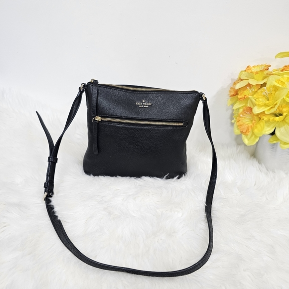 kate spade Handbags - Kate Spade crossbody black